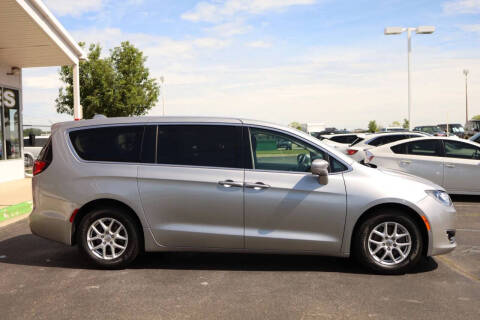 2020 Chrysler Pacifica Touring