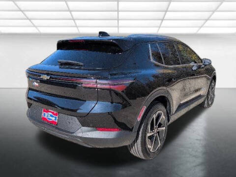 2026 Chevrolet Equinox EV LT 2