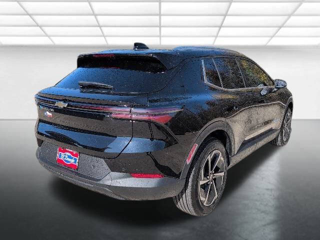 2026 Chevrolet Equinox EV LT 2