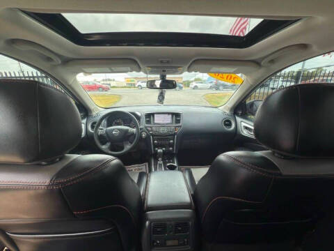 2020 Nissan Pathfinder SL