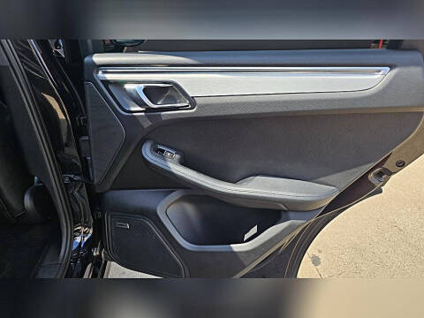 2016 Porsche Macan Turbo