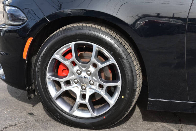 2017 Dodge Charger SE