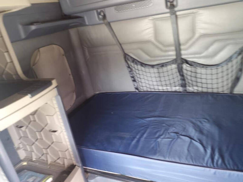 2016 Freightliner Cascadia