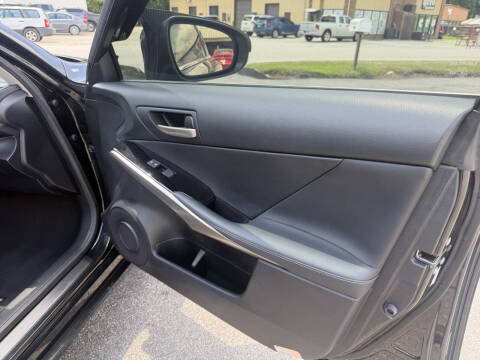 2018 Lexus IS 300
