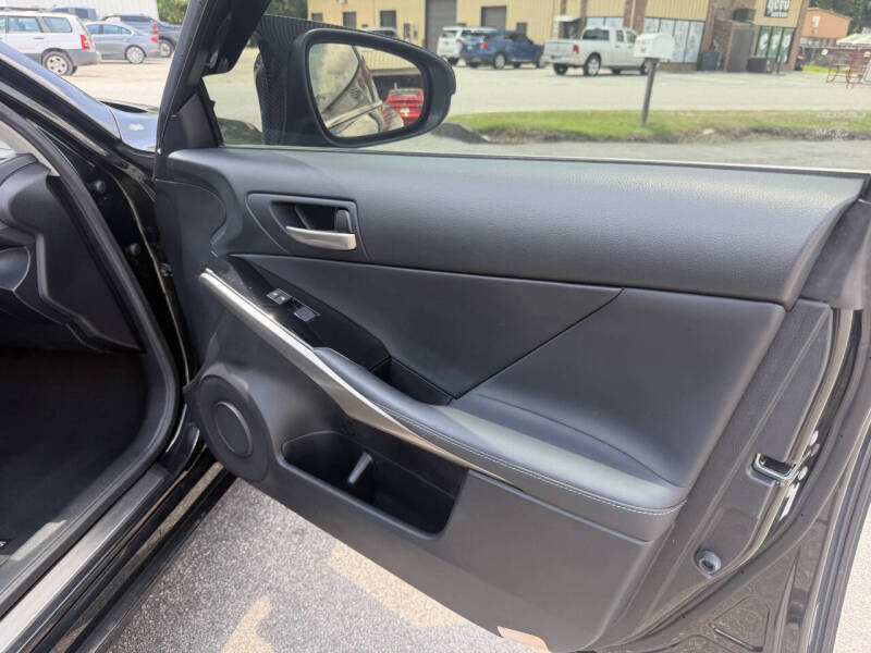 2018 Lexus IS 300