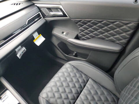 2025 Mitsubishi Outlander PHEV SEL
