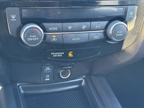 2017 Nissan Rogue Hybrid