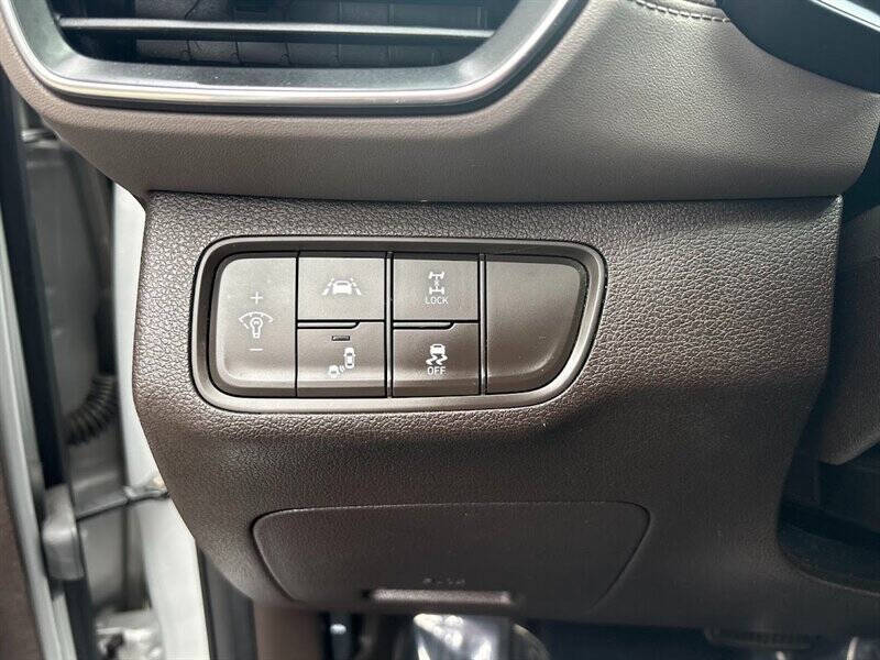 2019 Hyundai Santa Fe SE 2.4L