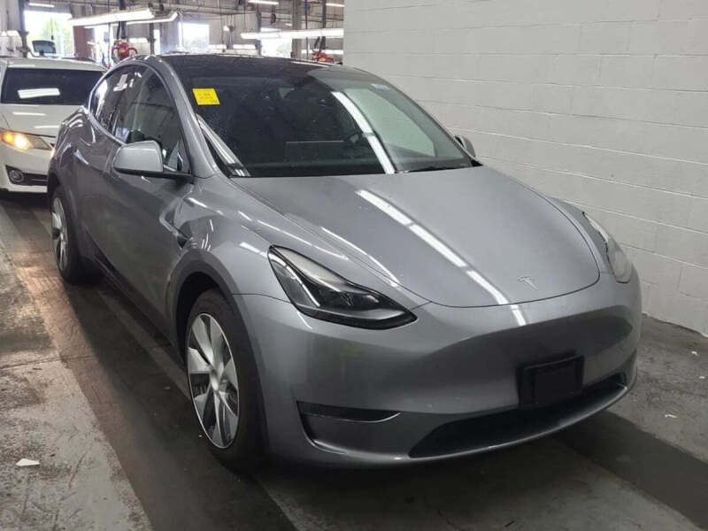2024 Tesla Model Y Long Range