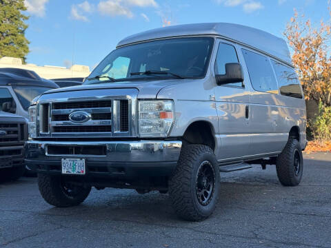 2011 Ford E-Series E-350 SD XLT