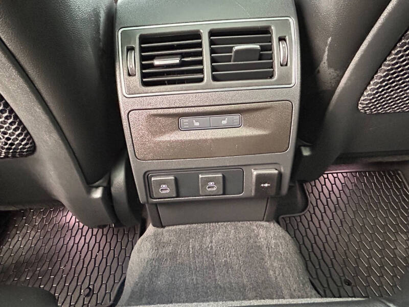 2024 Jaguar F-PACE P250 R-Dynamic S