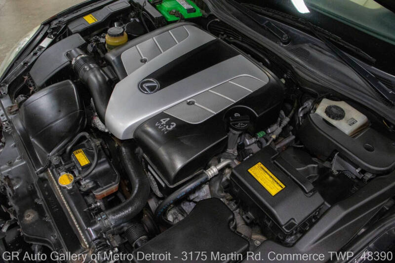 2004 Lexus SC 430