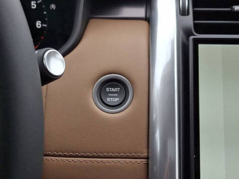 2025 Land Rover Discovery P360 Metropolitan