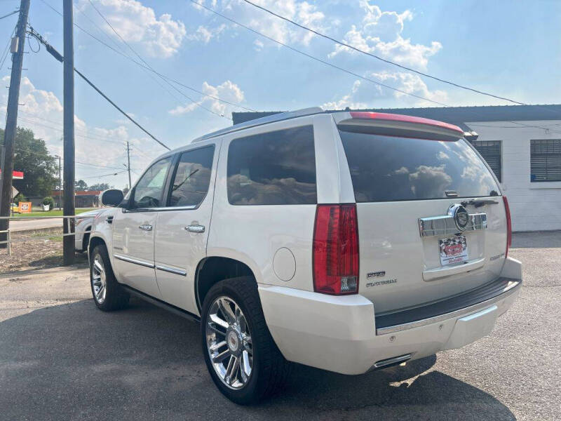 2012 Cadillac Escalade Platinum Edition