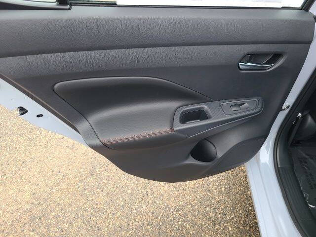 2025 Nissan Versa SR