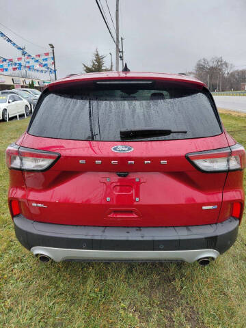 2020 Ford Escape SEL