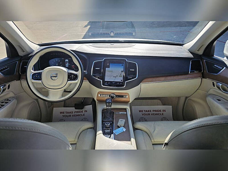 2016 Volvo XC90 T6 Inscription