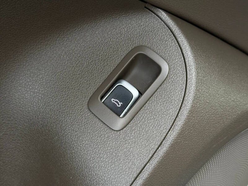 2013 Audi Q5 2.0T quattro Premium Plus