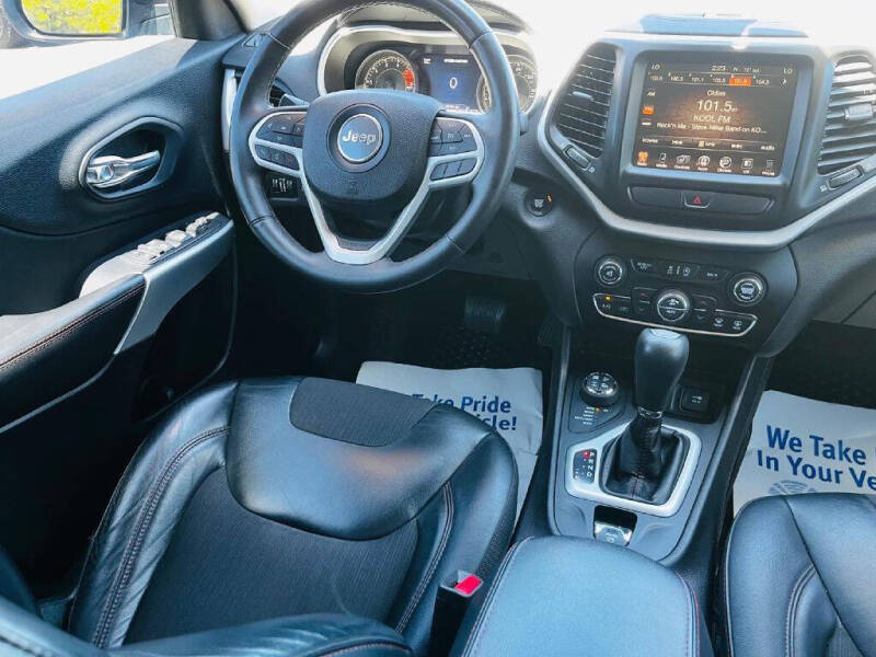 2017 Jeep Cherokee Trailhawk