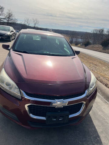 2015 Chevrolet Malibu for sale at Hunter Body Shop and Auto Sales in Edina MO