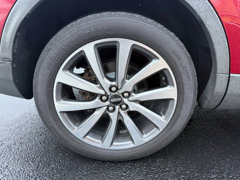 2019 Lincoln Nautilus Select