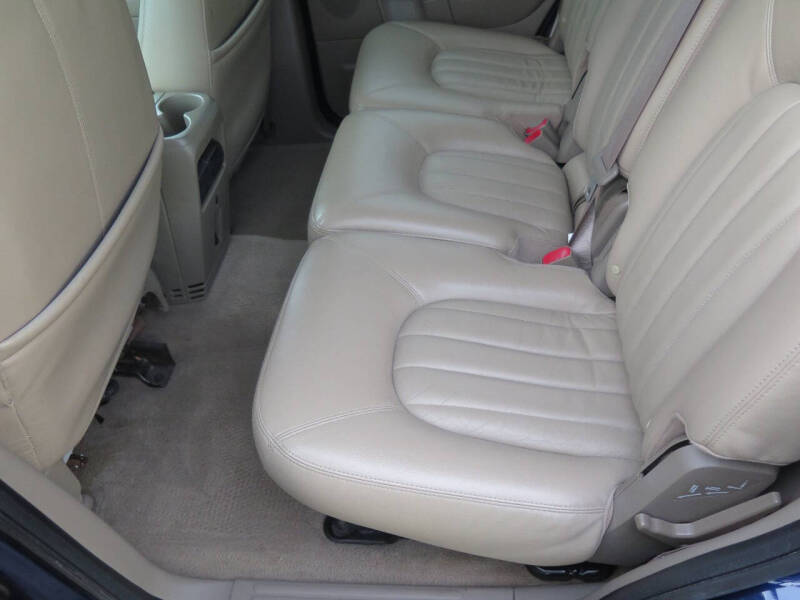 2004 Mercury Mountaineer Convenience