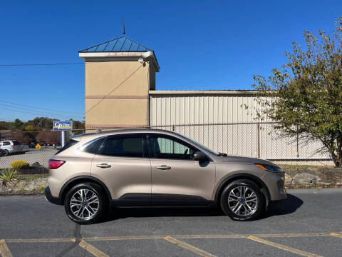 2020 Ford Escape SEL