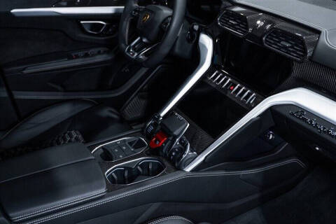 2022 Lamborghini Urus