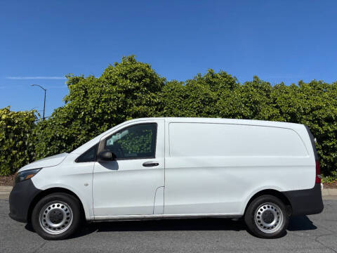 2017 Mercedes-Benz Metris Worker Cargo