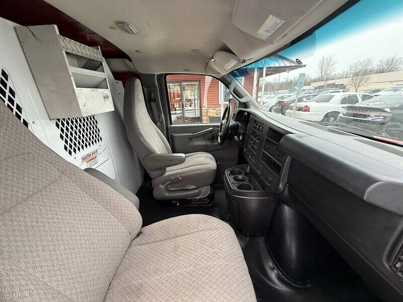 2016 GMC Savana 3500