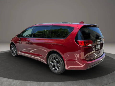 2018 Chrysler Pacifica Touring L Plus