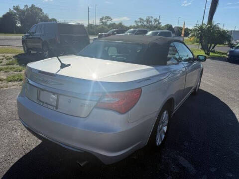 2012 Chrysler 200 Touring