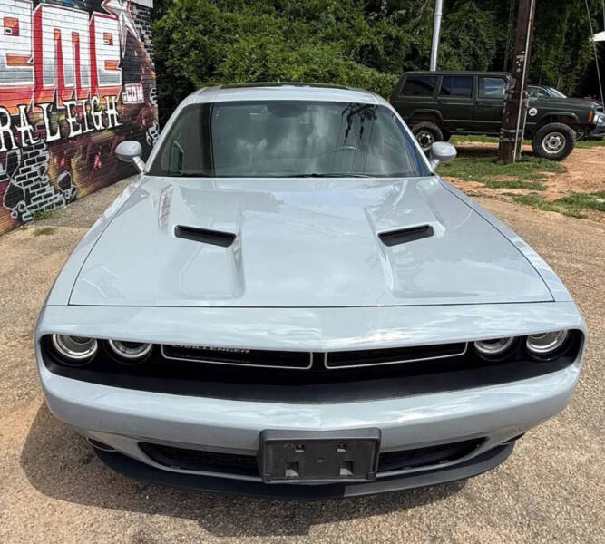 2021 Dodge Challenger SXT