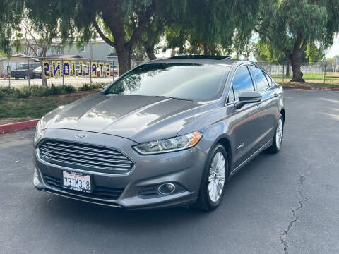 2013 Ford Fusion Hybrid for sale at ELYA MOTORS in Newark CA