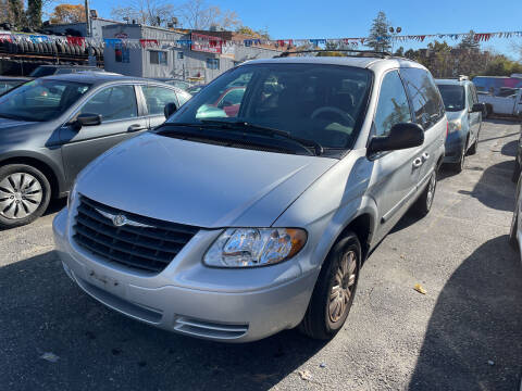 2006 Chrysler Town and Country for sale at Fulton Used Cars in Hempstead NY