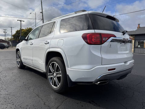 2017 GMC Acadia Denali