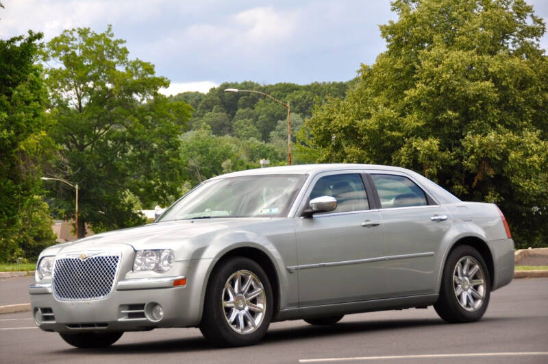 2006 Chrysler 300 for sale at T CAR CARE INC in Philadelphia PA