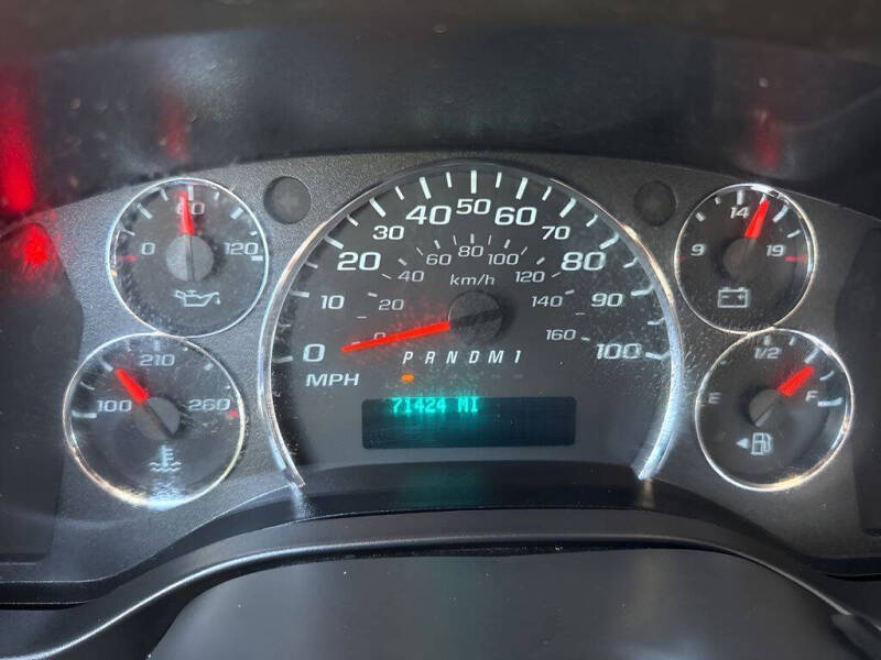 2023 Chevrolet Express 2500