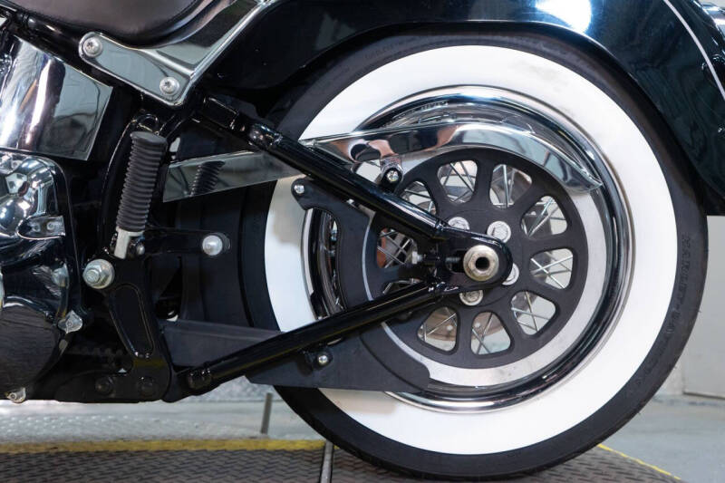 2012 Harley-Davidson Heritage Softail Classic