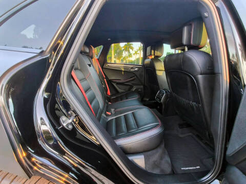 2018 Porsche Macan GTS