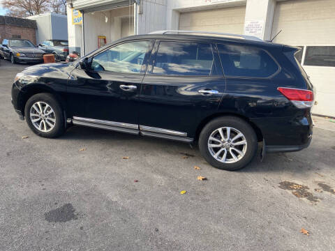 2014 Nissan Pathfinder SL