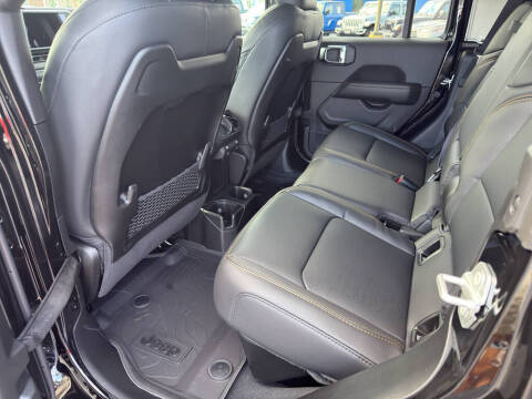 2025 Jeep Gladiator High Tide