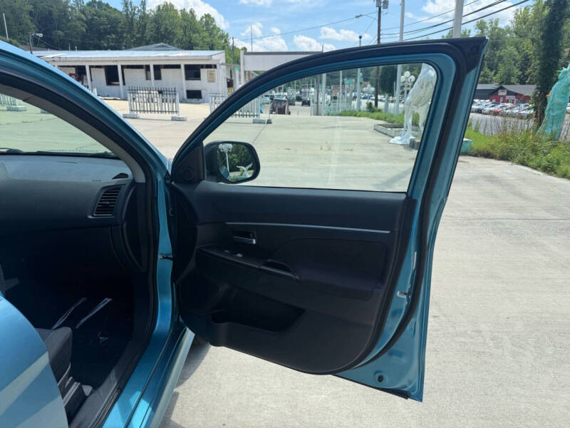 2011 Mitsubishi Outlander Sport SE