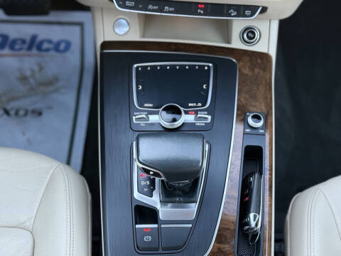 2018 Audi Q5 2.0T quattro Premium Plus