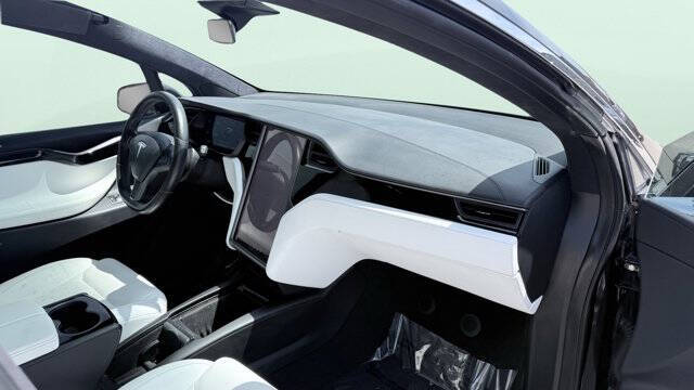 2020 Tesla Model X Long Range