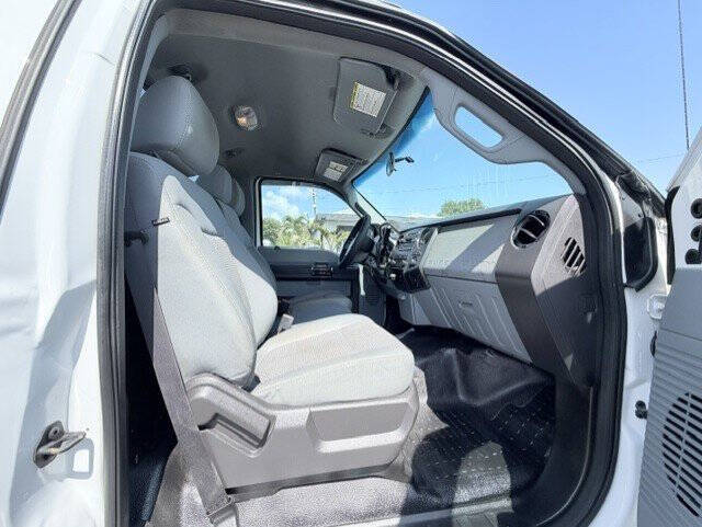 2011 Ford F-250 Super Duty XL