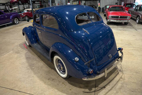 1937 Ford Deluxe