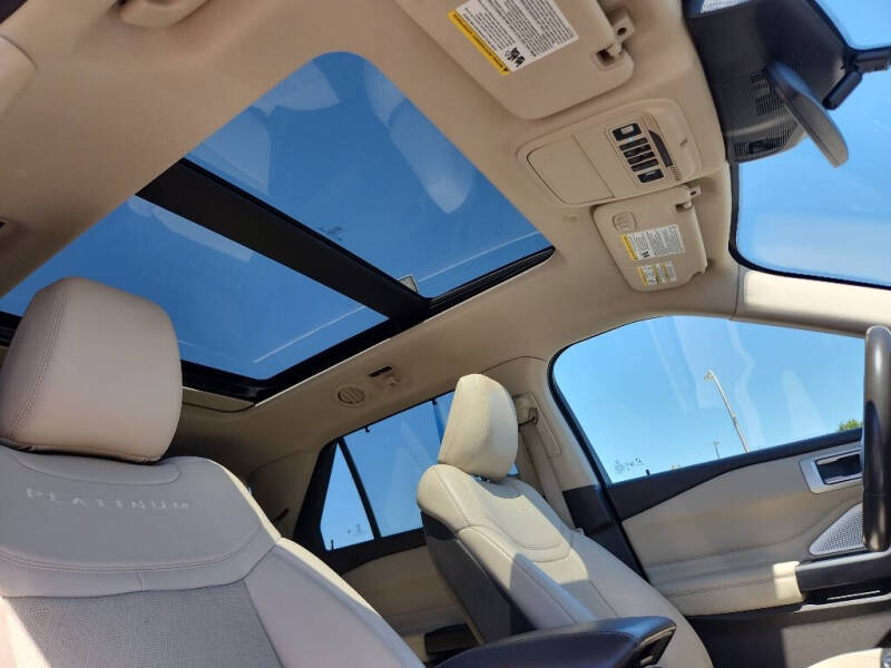 2020 Ford Explorer Platinum