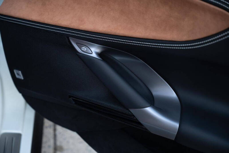 2024 Ferrari SF90 Spider