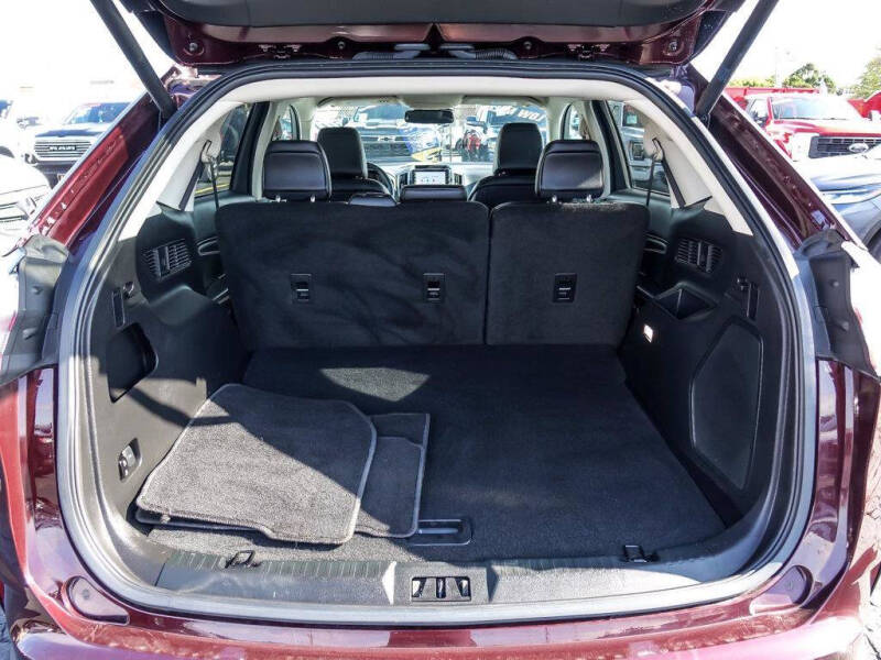 2024 Ford Edge Titanium